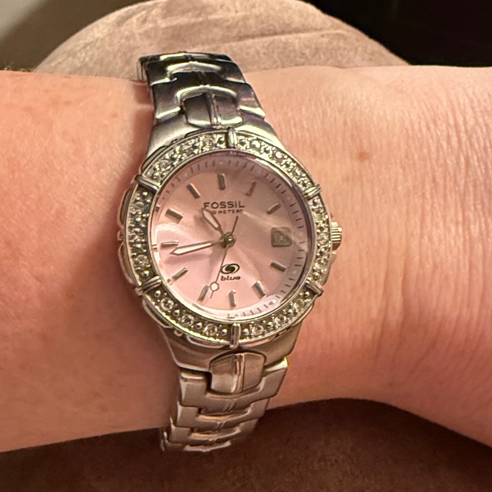 Fossil Women's Silver Watch with Pink Dial